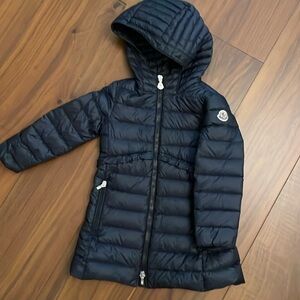 Size 4 girls Moncler barely worn coat. Navy blue.